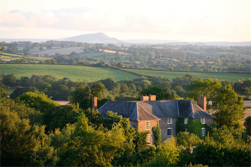 Dewsall court 2 Dewsall court wedding venue rolling country side